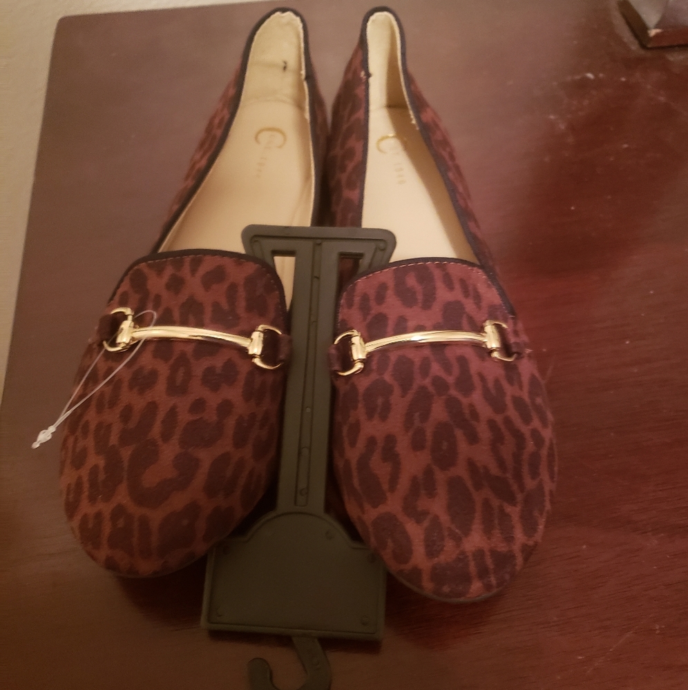 Leopard print flats